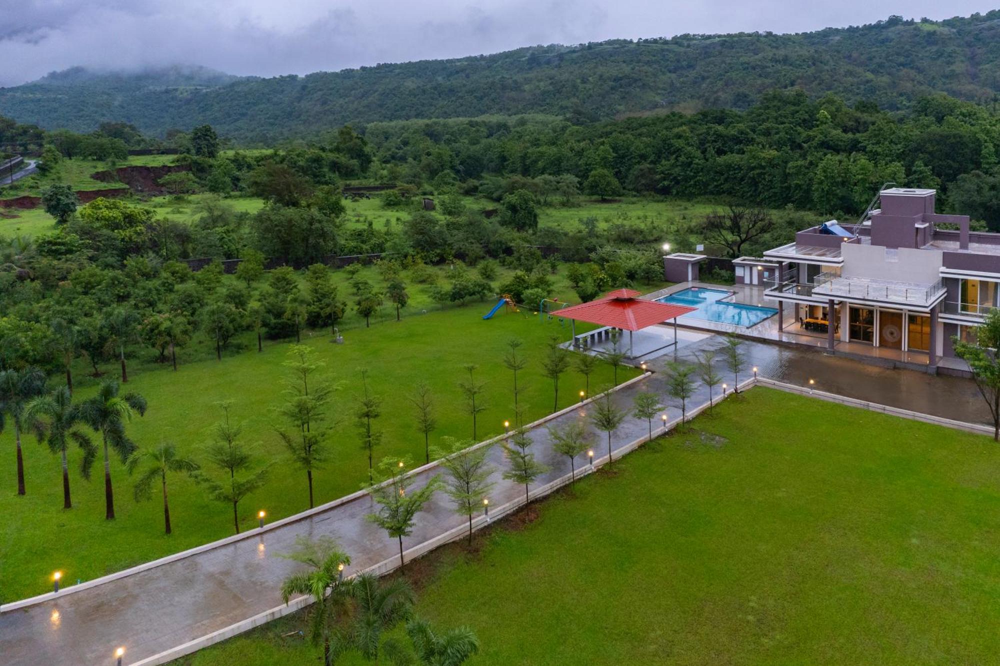 Stayscape Shreeji Farms 4Bhk Karjat Exterior photo